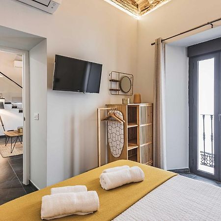Apartamentos Caceres Central Suites Luaran gambar