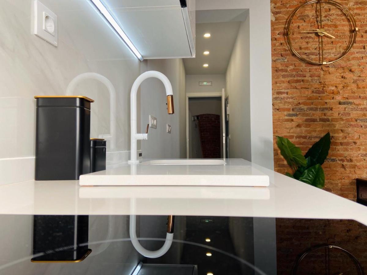 Apartamentos Caceres Central Suites Luaran gambar