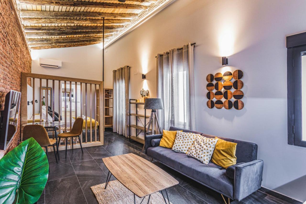 Apartamentos Caceres Central Suites Luaran gambar
