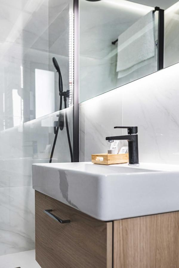 Apartamentos Caceres Central Suites Luaran gambar