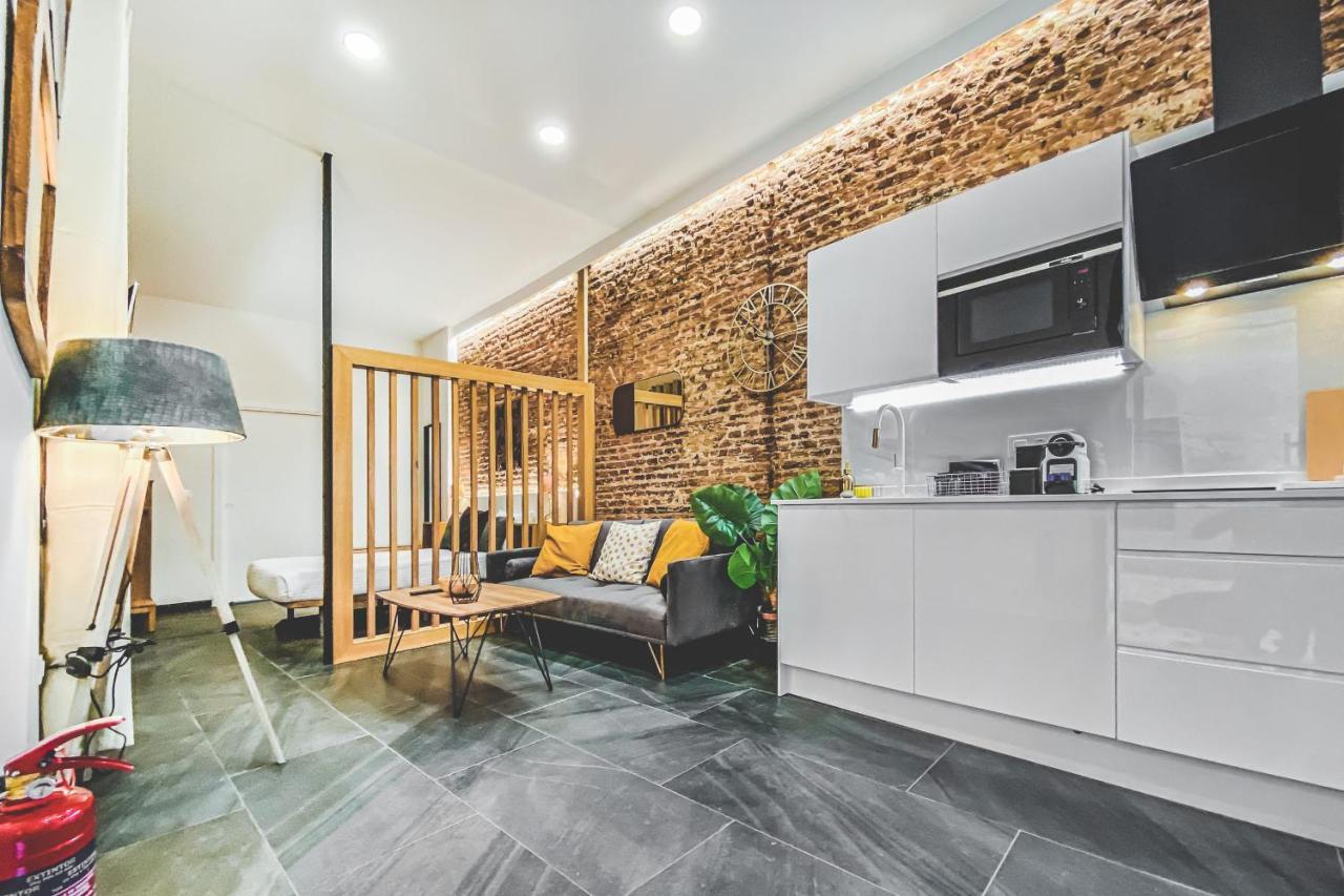 Apartamentos Caceres Central Suites Luaran gambar