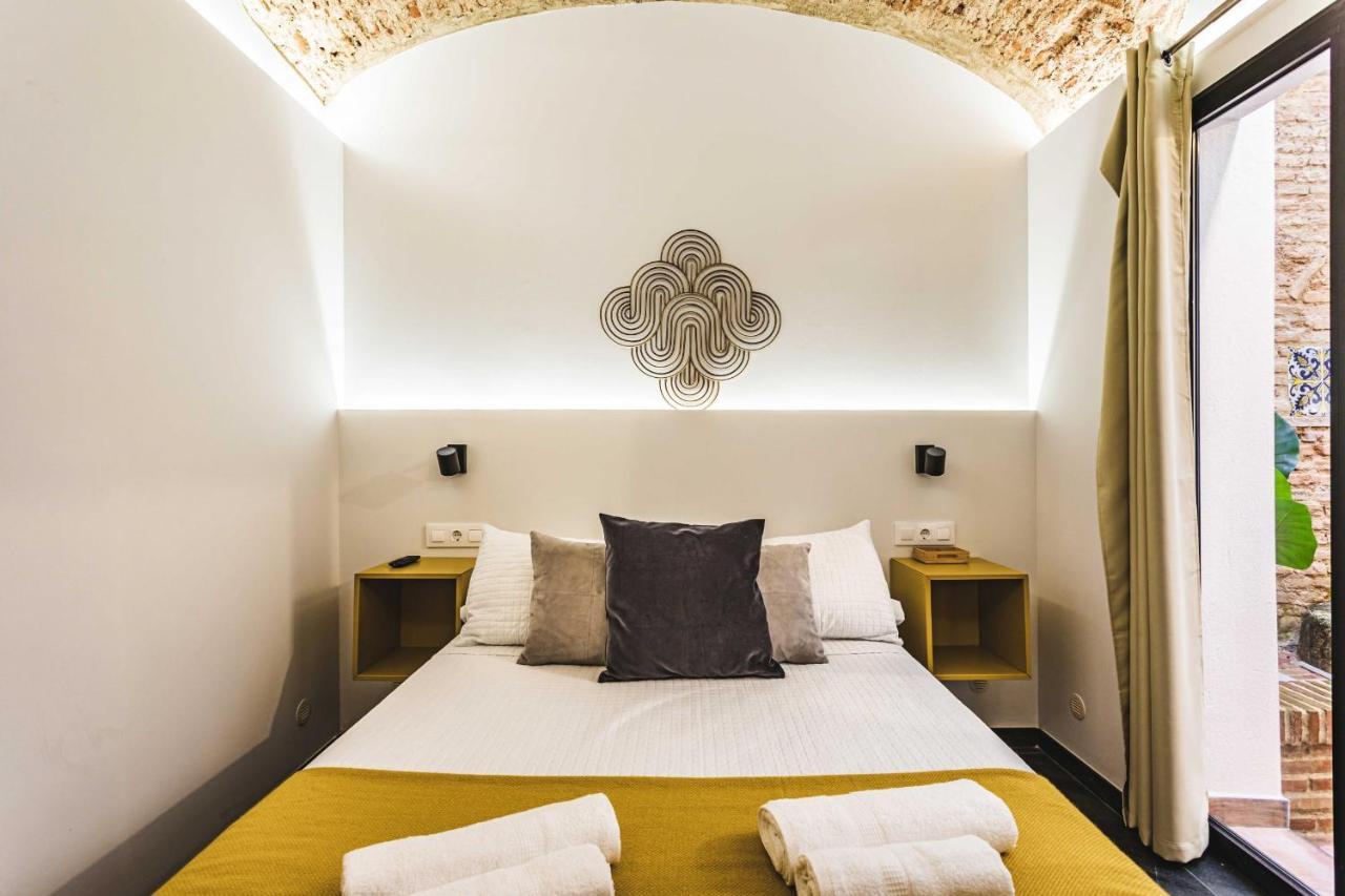 Apartamentos Caceres Central Suites Luaran gambar