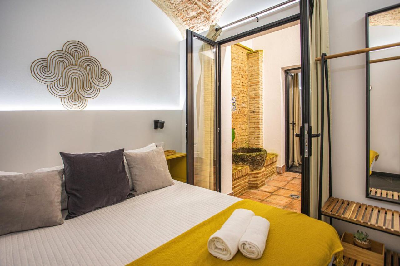 Apartamentos Caceres Central Suites Luaran gambar